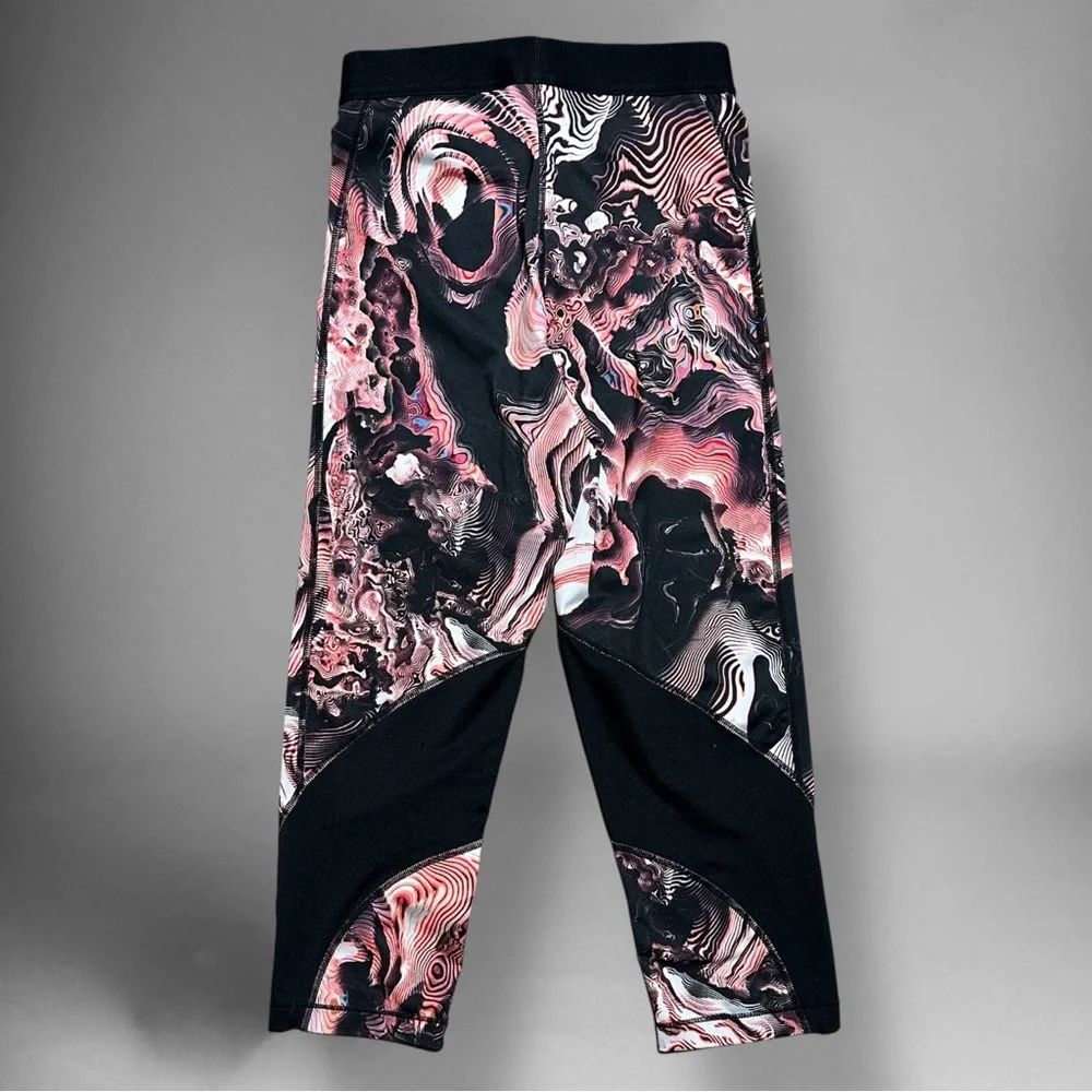 Nike Pro Capri Leggings Small Pink Black Swirl Pattern - Picture 5 of 7